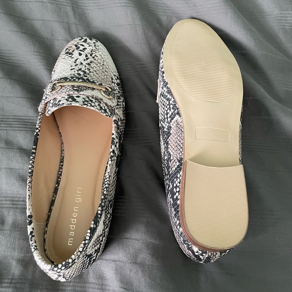 Madden Girl Loafers 7.5 - Picture 4 of 4